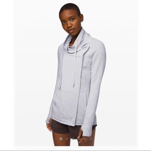 Lululemon Coast Easy Wrap in heather light grey